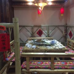 王村姑老土炕莜面村(张北店) User Photo