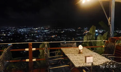 Tunk-ka Cafe Phuket Hilltop Restaurant