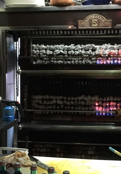 Rotisserie Weingrün