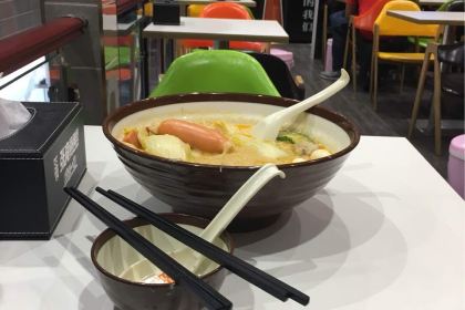 张亮麻辣烫(金游城店)