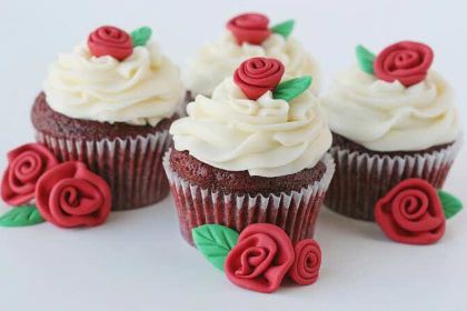 Nayijia (wusibeitaiheguangchang)