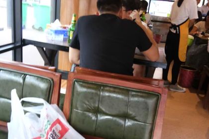 三头一掌(步行街店)