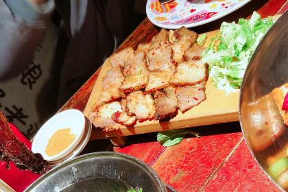 YI KUAI QI CAN TING WU YUE DIAN
