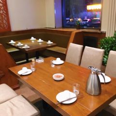 Zhiyin Jiulou User Photo