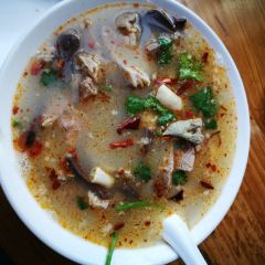 JU NA XIONG DI QUAN YANG SHANG GUO SHAO KAO User Photo