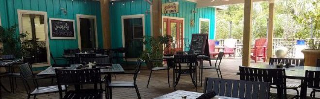 Cosmo's Restaurant & Bar