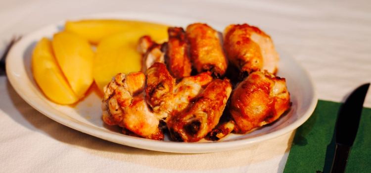 Lysia Meat Tavern