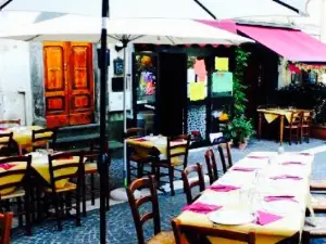 Osteria La Piazzetta