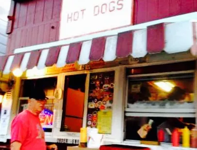 Gus's Hotdogs