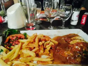AU Boeuf Qui Fume
