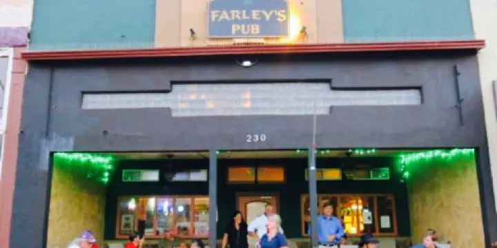 Farley's Irish Pub