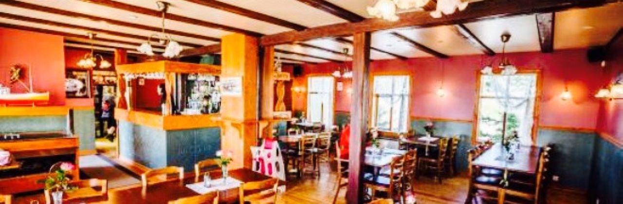 Café Riis Hólmavík - Restaurant - Pizzeria & Bar