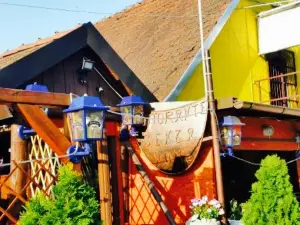 Trattoria Senza Nome