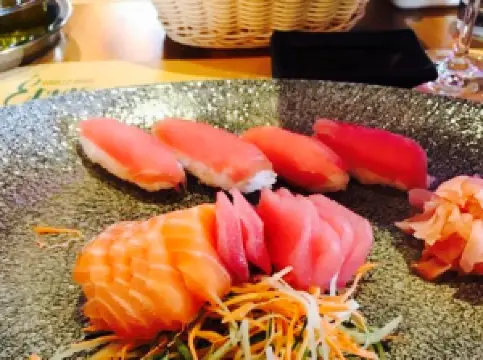 Voulez-Vous Cafe Restaurant