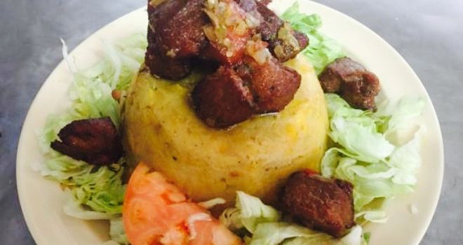Restaurante El Náutico Guayama