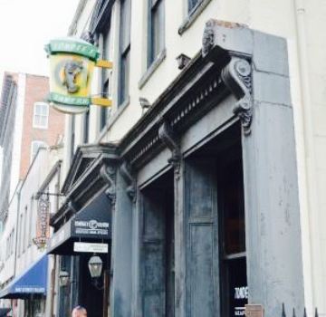 Tondee's Tavern