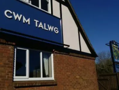 Cwm Talwg Pub