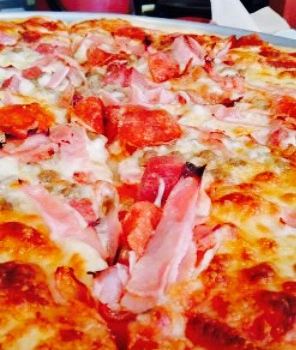 Slices Pizzeria