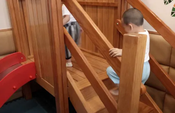 德克士(突泉店)