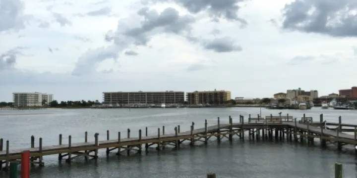 Tacky Jack's Tavern & Grill