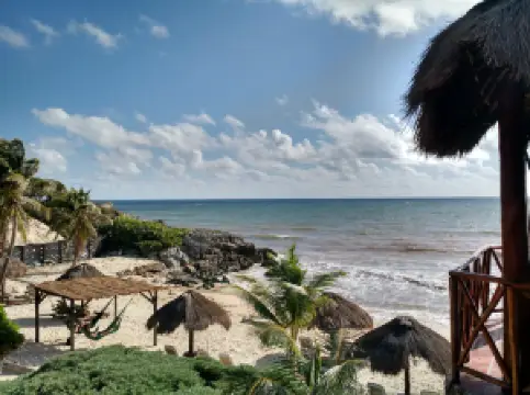 Piedra Escondida Hotel & Restaurant