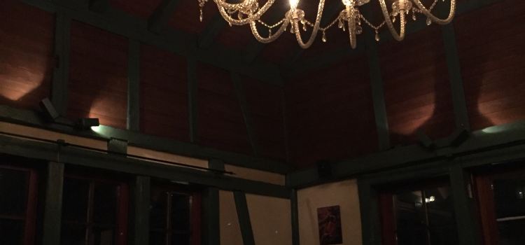 Casa Colonial Bar & AVO Lounge
