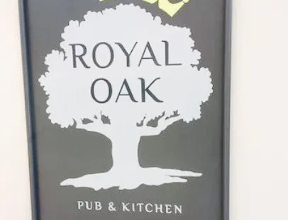 The Royal Oak Pub & Kitchen