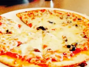 Lucchese's Italian Restaurant