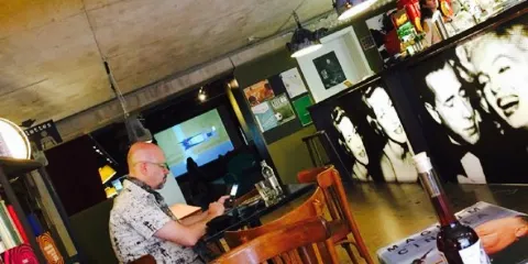 Ancien Cinema Cafe-Club