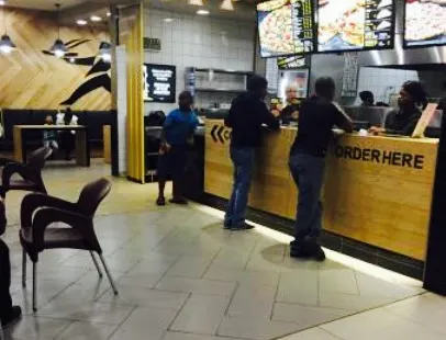 Debonairs Pizza