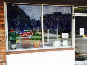 Selina's South East Cafe