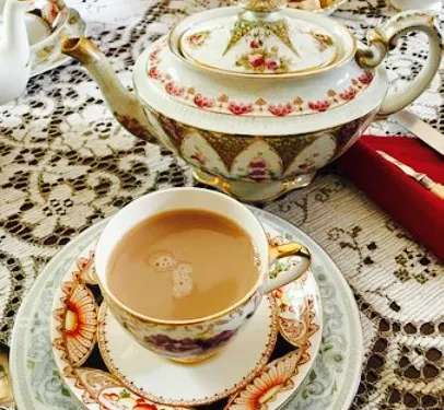 Rosy-Leaf Vintage Tea Room