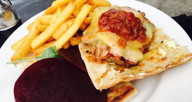 Munchas Cafe and Catering
