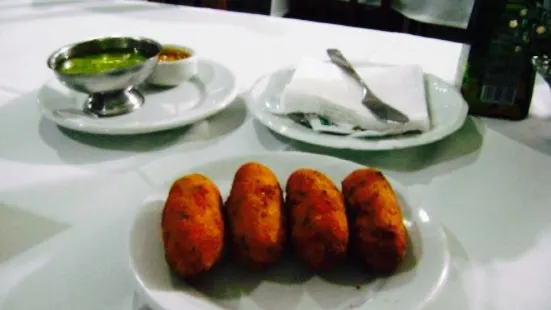 Rincão do Bacalhau e Cozinha Mediterranea