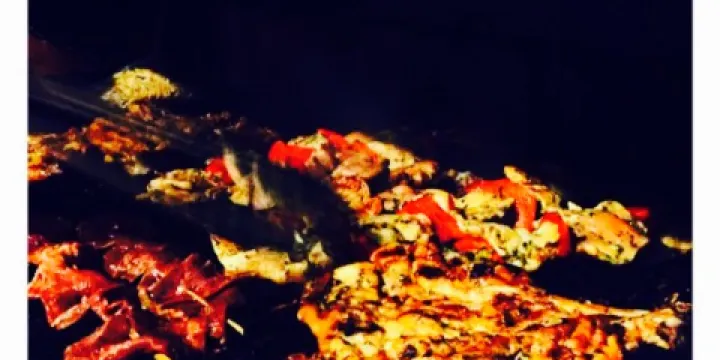 Huaca Brava - Pollos & Parrillas