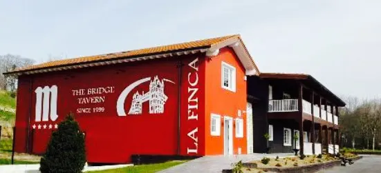 La Finca del Bridge Tavern