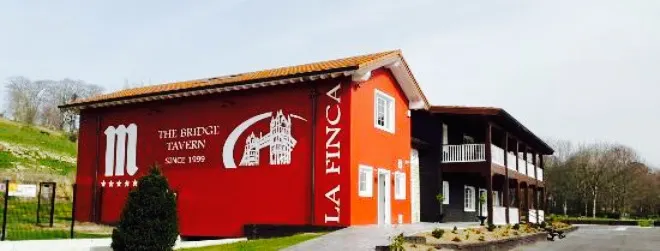 La Finca del Bridge Tavern