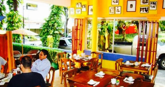 Cafe de Poetas