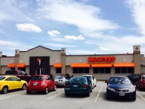 Hooters