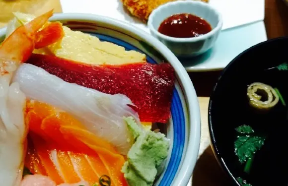 Tomizushi Nagaoka Ekimae