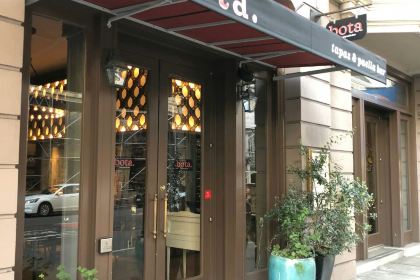 Bota Tapas & Paella Bar