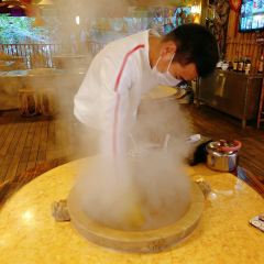 告庄特色海鲜蒸汽石锅鱼旗舰店 User Photo