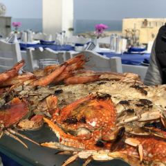 White and Blue Restaurant User Photo