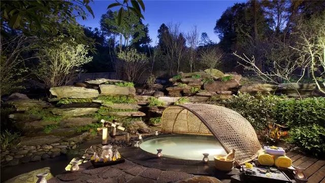 Tengchong Hot Spring Soak