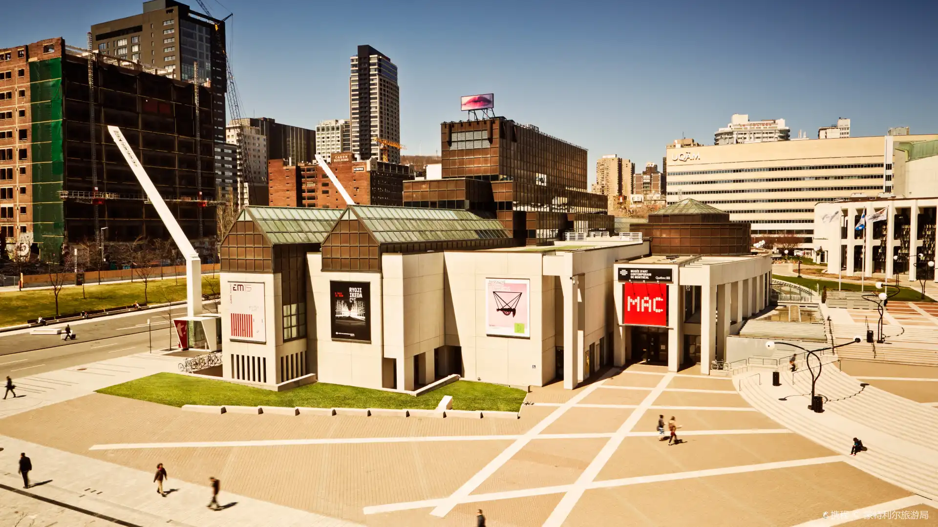 Hotels near Musée d'art contemporain de Montréal