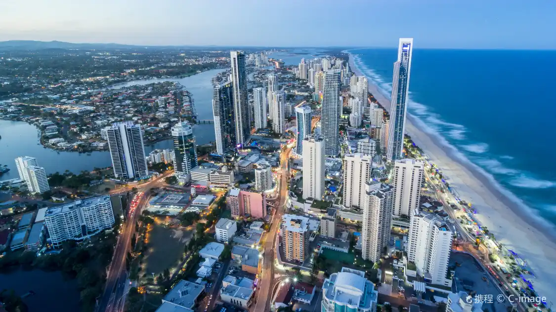 Hotels near SkyPoint Observation Deck