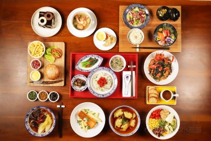 100 Century Avenue Bar