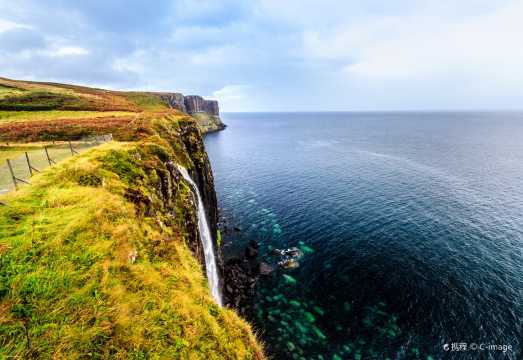 Isle of Skye, Eilean Donan Castle & Loch Ness Day Tour from Inverness