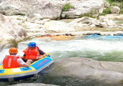 Yingshan Longtan Gorge Drifting