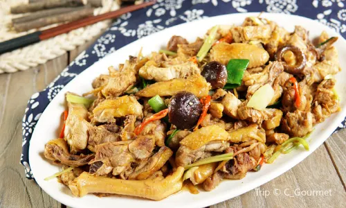 Shengtaiyuan Farmhouse Restaurant (Ten-Mile Gallery Yulong River Branch)